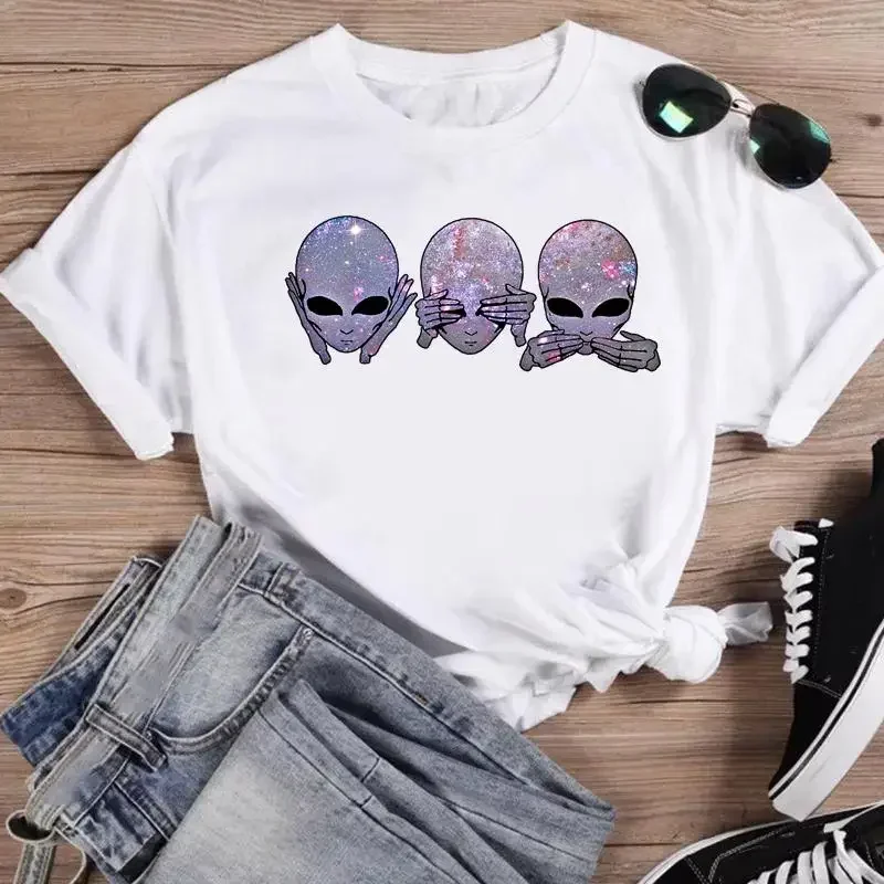 

Женская модная летняя футболка с мультяшным принтом, женские футболки с забавным лицом инопланетянина, милая трендовая графическая футболка, футболка с коротким рукавом