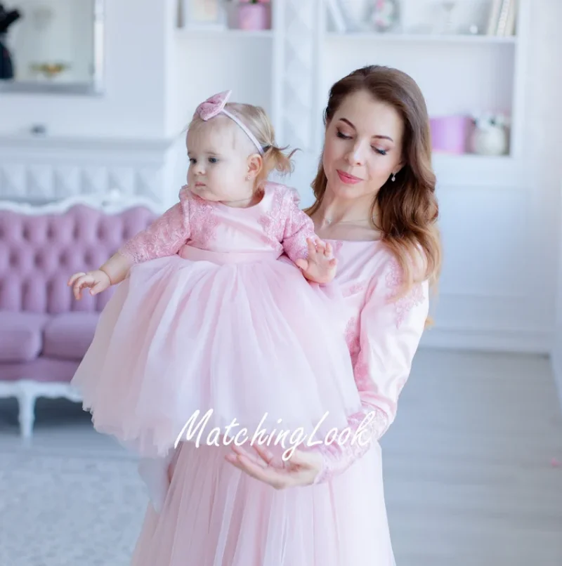 New Pink A-Line Mother and Daughter Matching Gowns Lace Tulle Baby Gowns Full Sleeve Birthday Mom and Kid Dresses Photoshoot