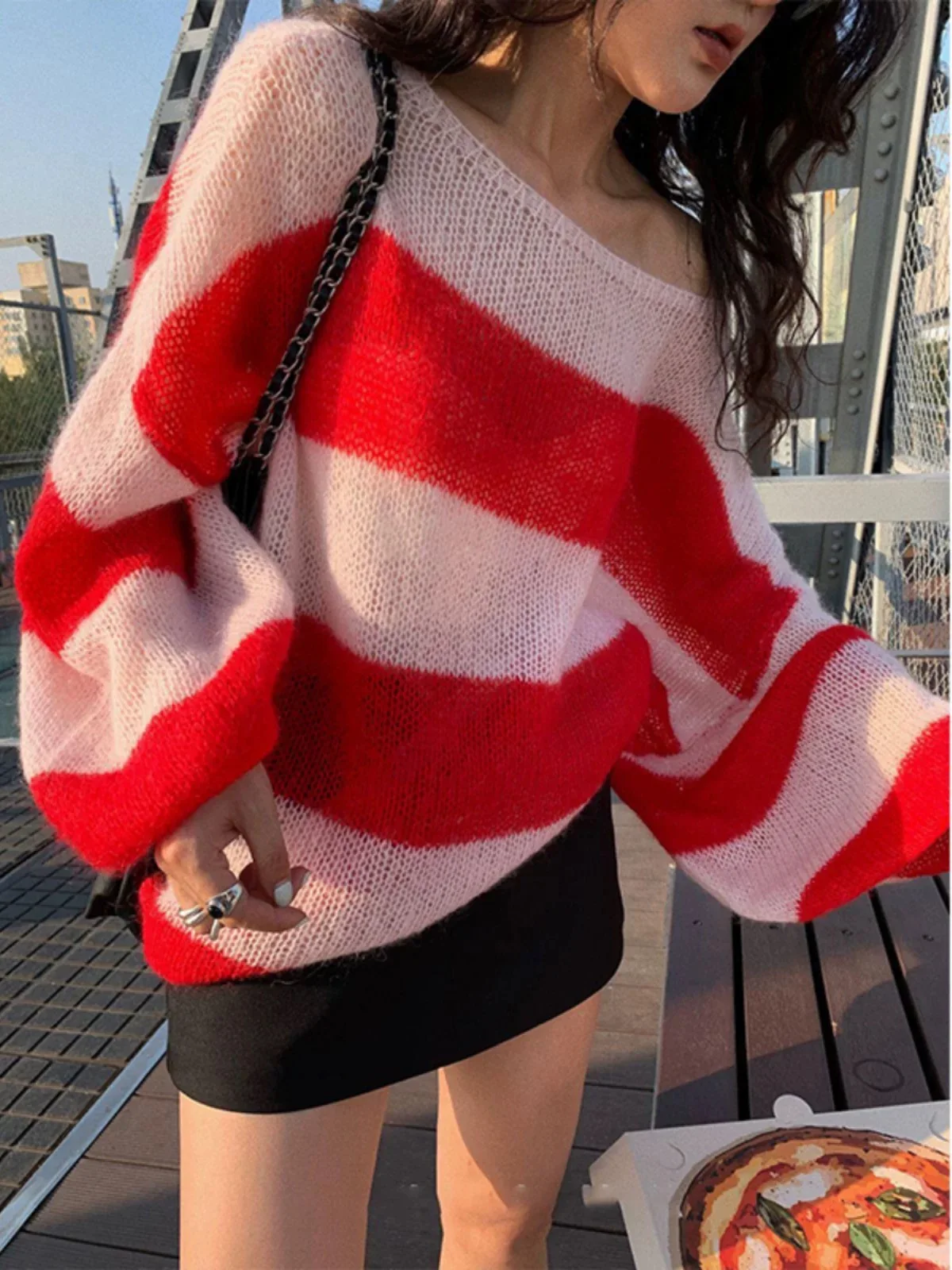 

Chic Striped Slanted Shoulder Long-sleeved Knit Pullover Sweater Oversize Autumn Light Loose Tops Shirt Y2k Streetwear