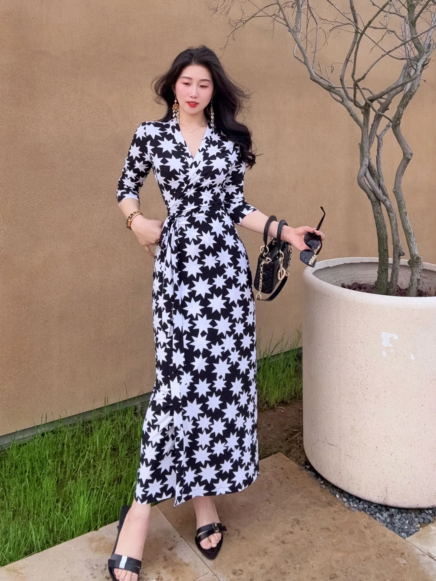 

Платье-халат YANGXIAOJING в корейском стиле с V-образным вырезом, винтажное, с поясом, приталенное, длинное, повседневное, с принтом, с эффектом утяжки талии