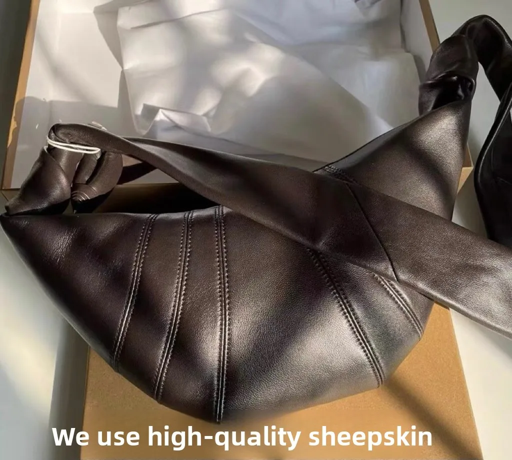 

Trendy Horned Bag Small Size Lambskin Genuine Leather Croissant Dumpling Bag Crossbody Waist Bag for Young Women And Men