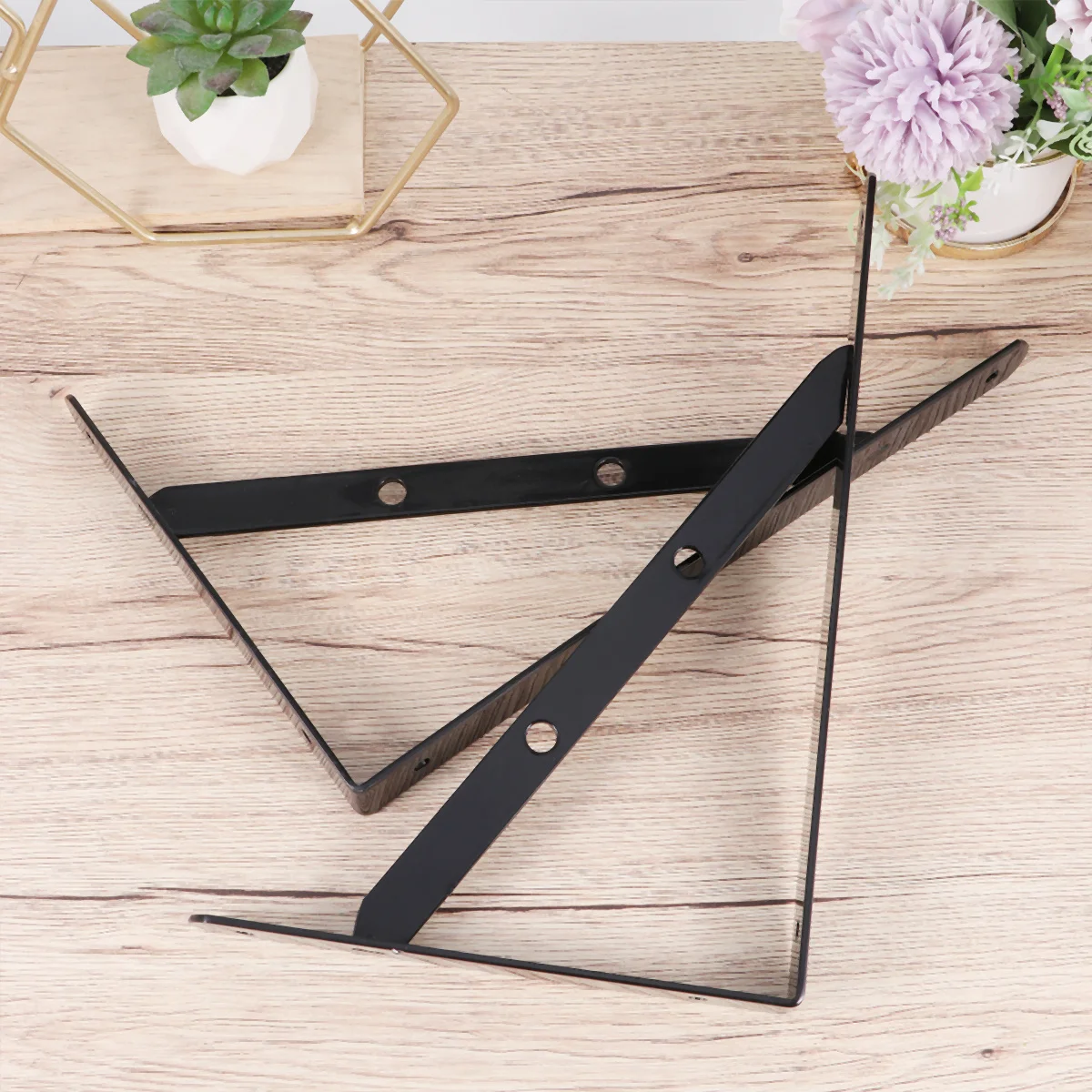 

2Pcs Wall Mounted Shelf Bracket Triangular Metal Sturdy Reinforced Bearing Support for Home Office Books Ornaments Storage