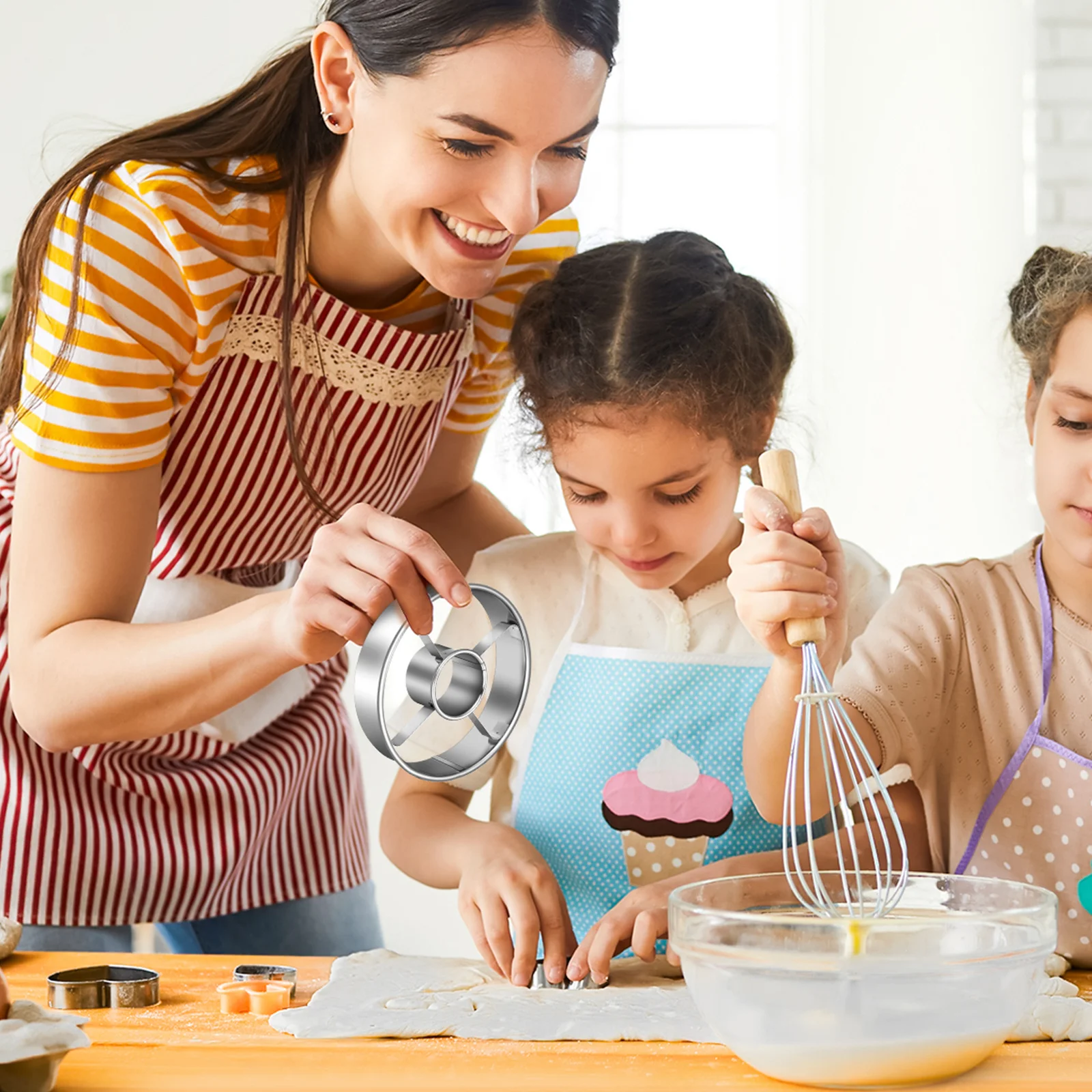 

DIY Doughnut Molds Reusable Stainless Steel Round Cutters for Baking Adorable Pastries Easy to Use Round Doughnut Cuter