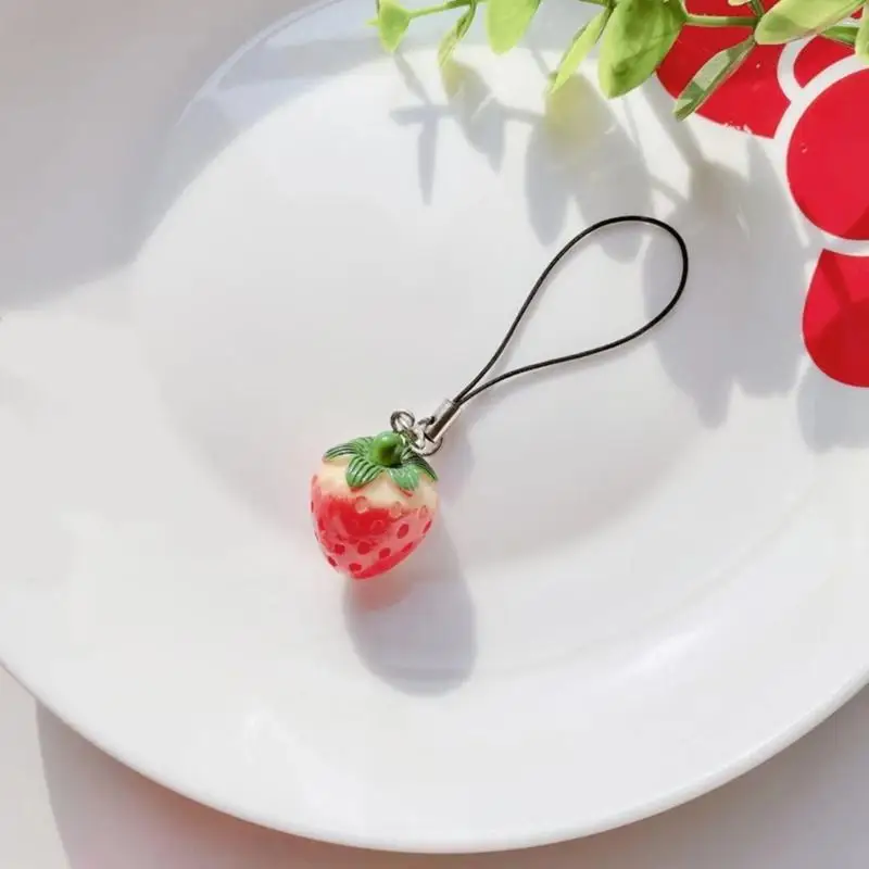 K43F Acrylic Tomato Keychain Adorable Strawberry Bag Keyring Fruit Pendant