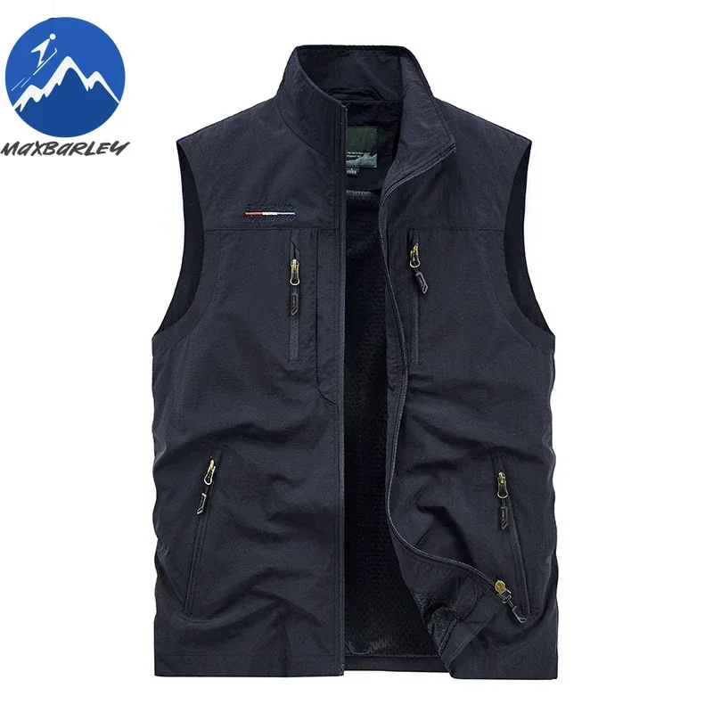 Sleeveless Jacket Vest Men 2025 Summer Cargo Climbing Hunting Waistcoat Club Photographer Fishing Vests Camping Working Clothes