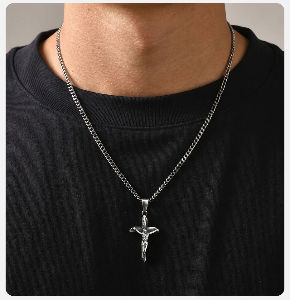 Vnox Herren Vintage Antik-Look Edelstahl Jesus Kruzifix Kreuz Anhänger Halskette, Retro Grau Religiöser Katholischer Halsschmuck – Detail 3