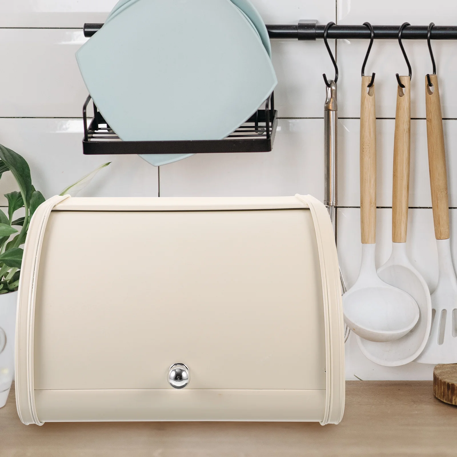 

1 шт. коробка из углеродистой стали, настольная контейнер для хлеба с крышкой, пыленепроницаемый кухонный органайзер для хранения еды, металлический контейнер для хлеба для дома