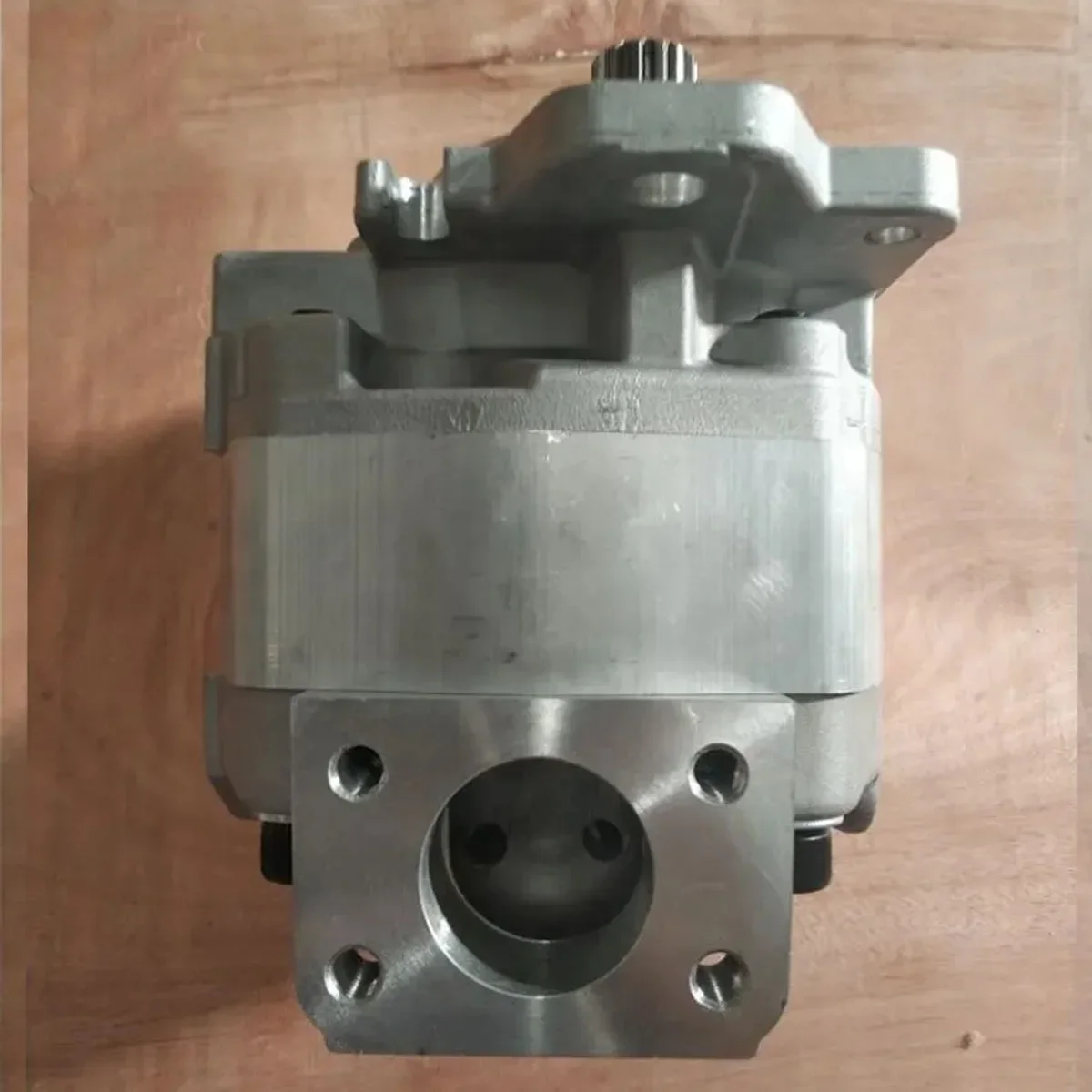 

Hydraulic Gear Oil Pump 705-11-38010 for Bulldozer Parts D65 D85