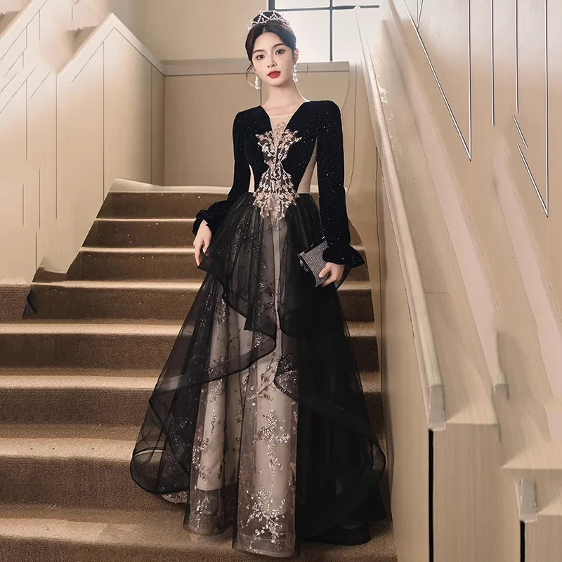 

Gothic Black Long Sleeve Evening Dresses Prom Gowns Crystal Beads Sexy V Neck Ruffle robe de bal Formal Wedding Party For Women