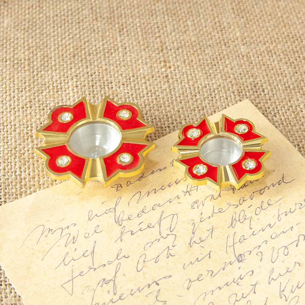 

Personal relic chest protective case with golReligious Products Orthodoxy Supplies Alloy Cross Manufacturers Direct sales Gift