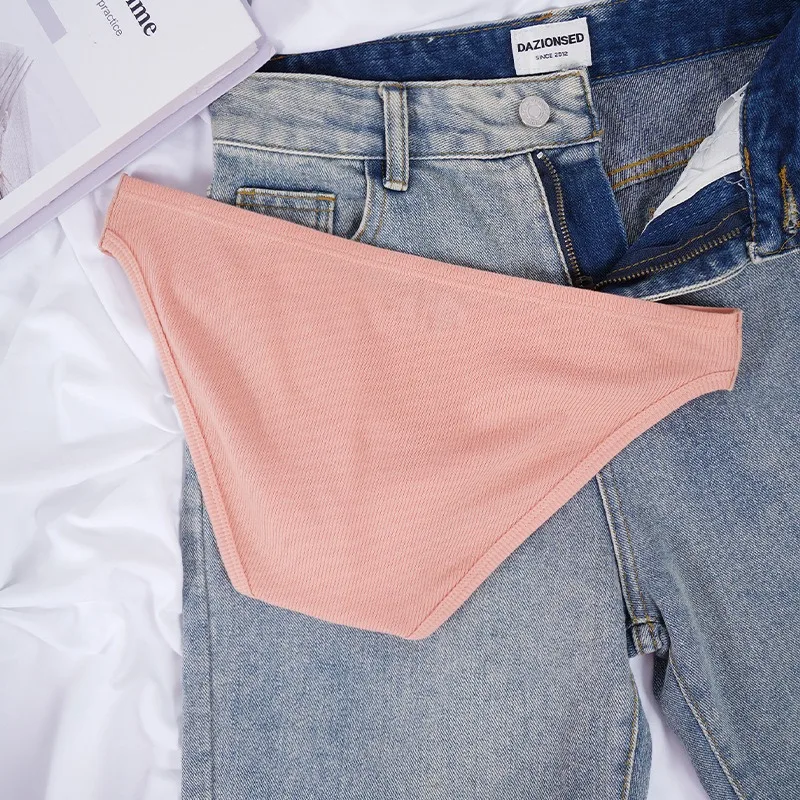 High-Waisted Men's Cotton Underwear Comfortable And Soft Breathable Low-Rise Triangle Briefs