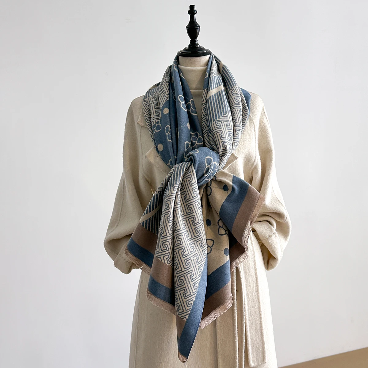New Brand Elegance Two-Sided Print Scarf Soft Warm Fringe Pashmina Shawl Autumn and Winter Outdoor Coldproof Windproof Blanket