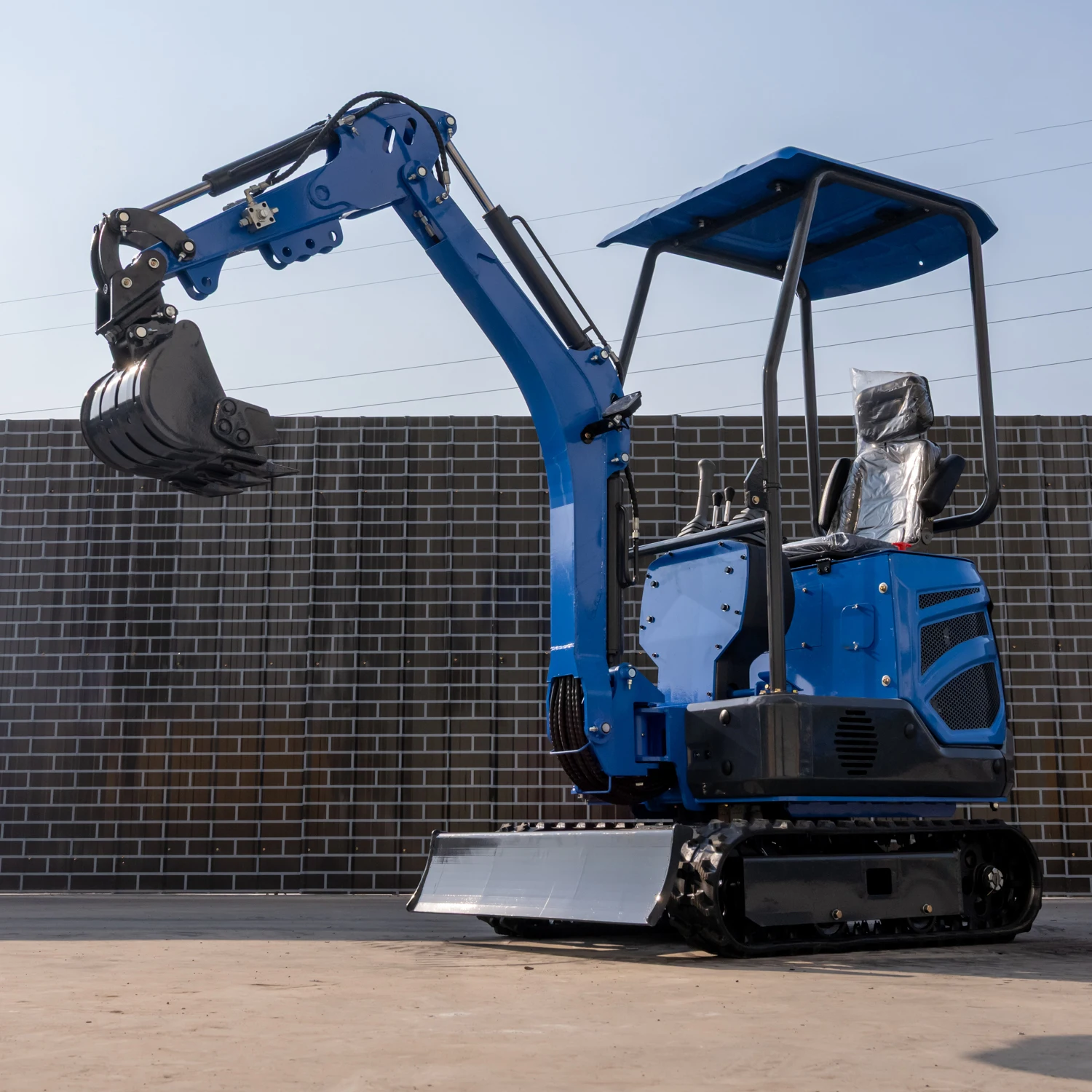 Multi Purpose Small Crawler Excavator EURO5 EPA Certified Compact Digging Equipment For Garden Engineering