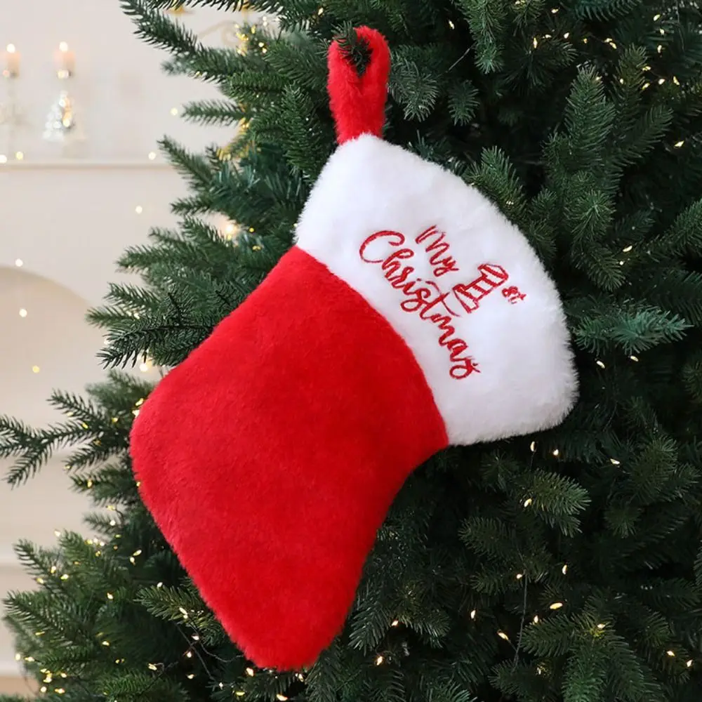 

Funny Soft Knitting Christmas Stocking Red Letter Christmas Hat New Year Gift Party Supplies Xmas Tree Decoration Photo Props