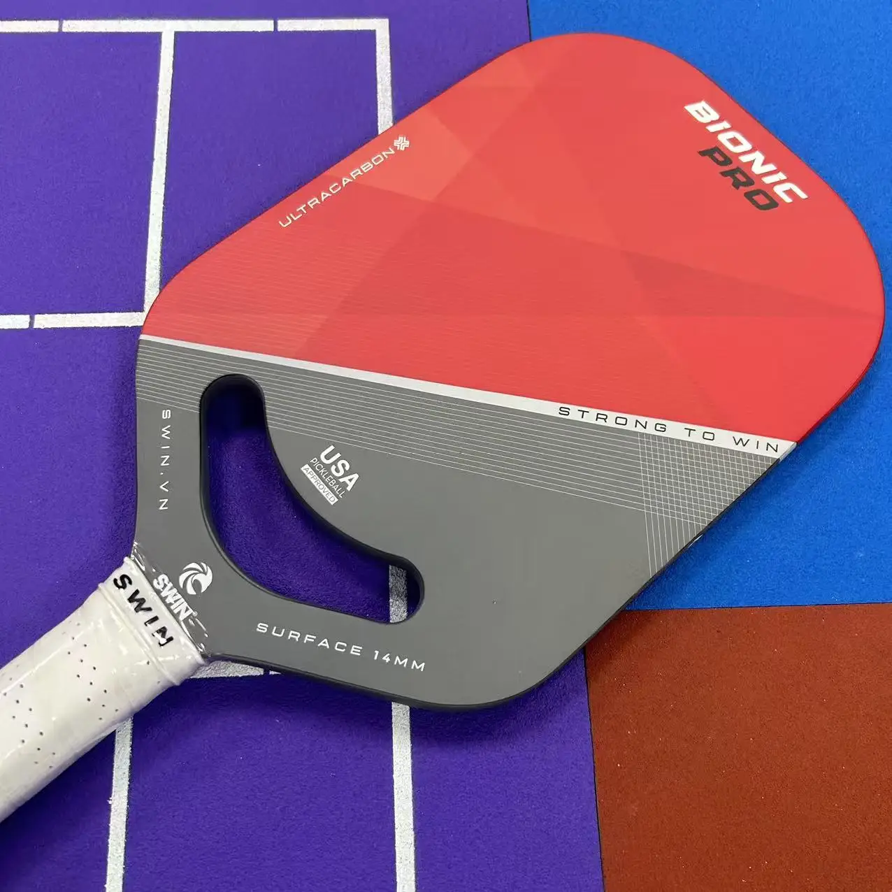 La nuova racchetta senza telaio presenta un design con faccina e fibra di carbonio da 14 mm di livello professionale per prestazioni nella pagaia da pickleball