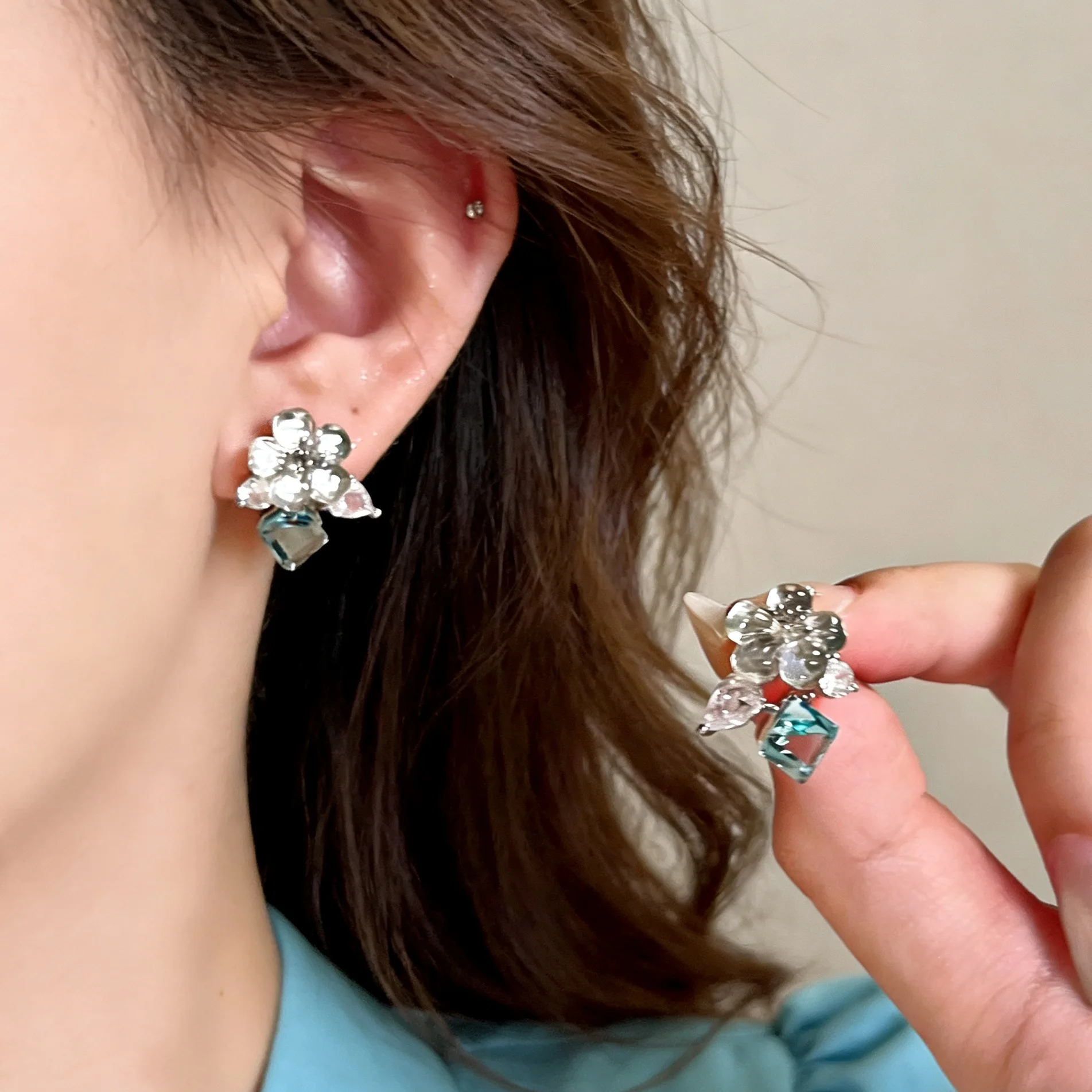 Blue Flower Sugar Cube Rhinestone Stud Earrings Crystal Clear Unique Light Luxury Premium Sparkly for Women