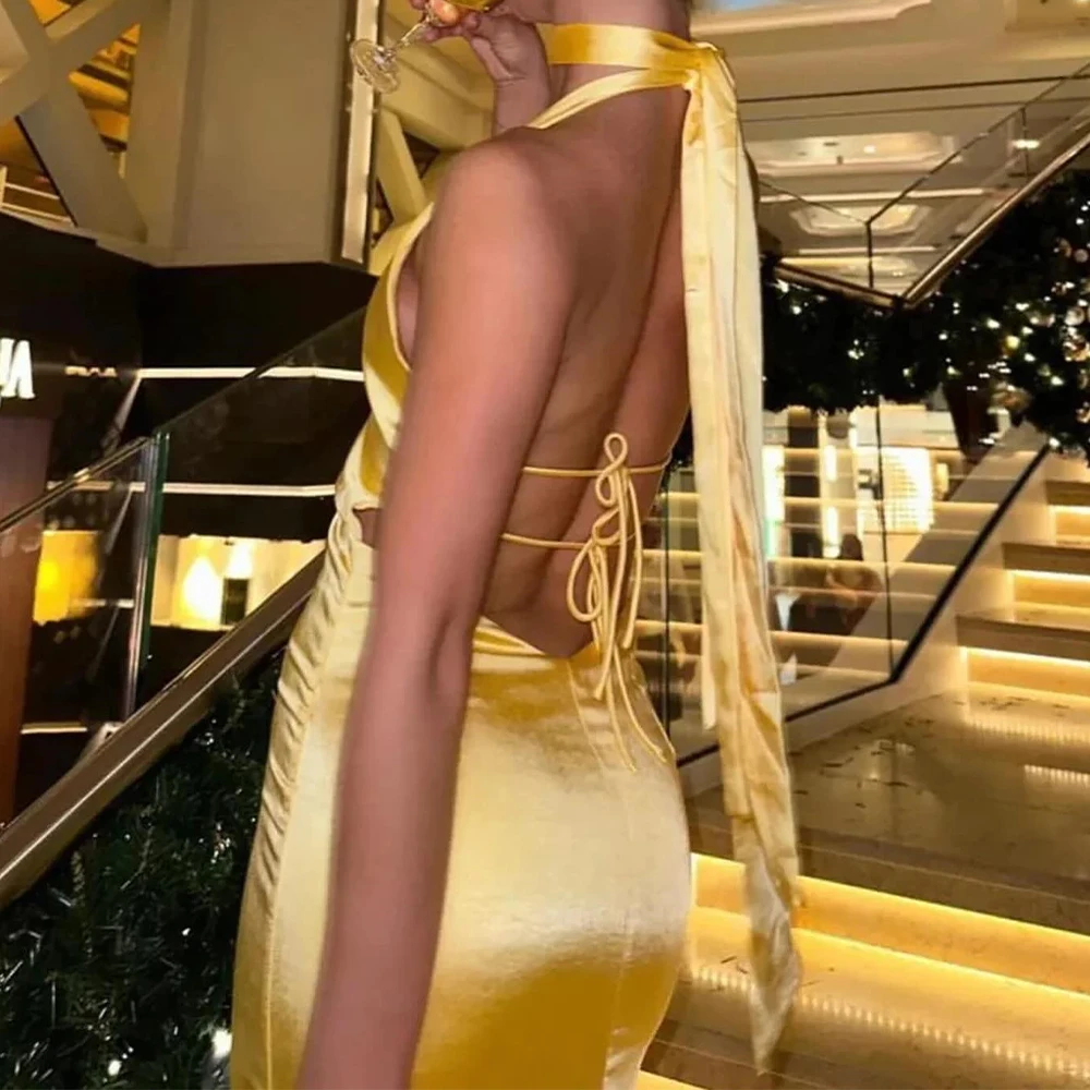 Recht Halter Satijn Mouwloos Kanten Rug Mode Avondjurken Fotokleur Plooien Ruglooze Open Rug Saoedi-Arabië 2024