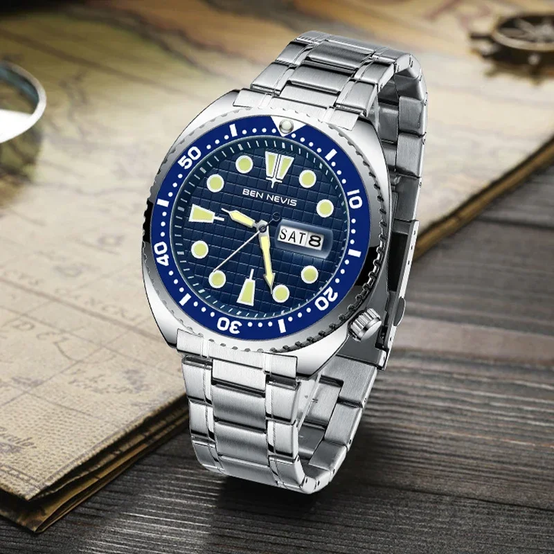 

44mm Sports Luxury Watch 6105 Turtle Style Wristwatch Install Quartz Movement Stainless Steel Strap Diving Men Wristwatch