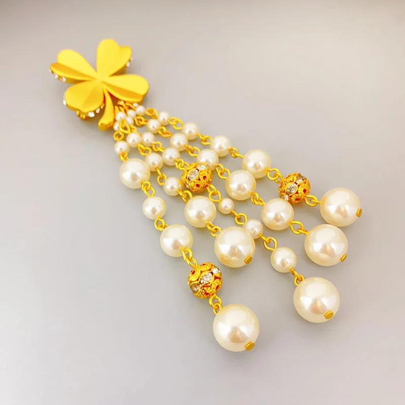 

Luxury French Leaf Tassels Pearl Brooch for Women,personalized Temperament Versatile Coat Dress Brooch Pin