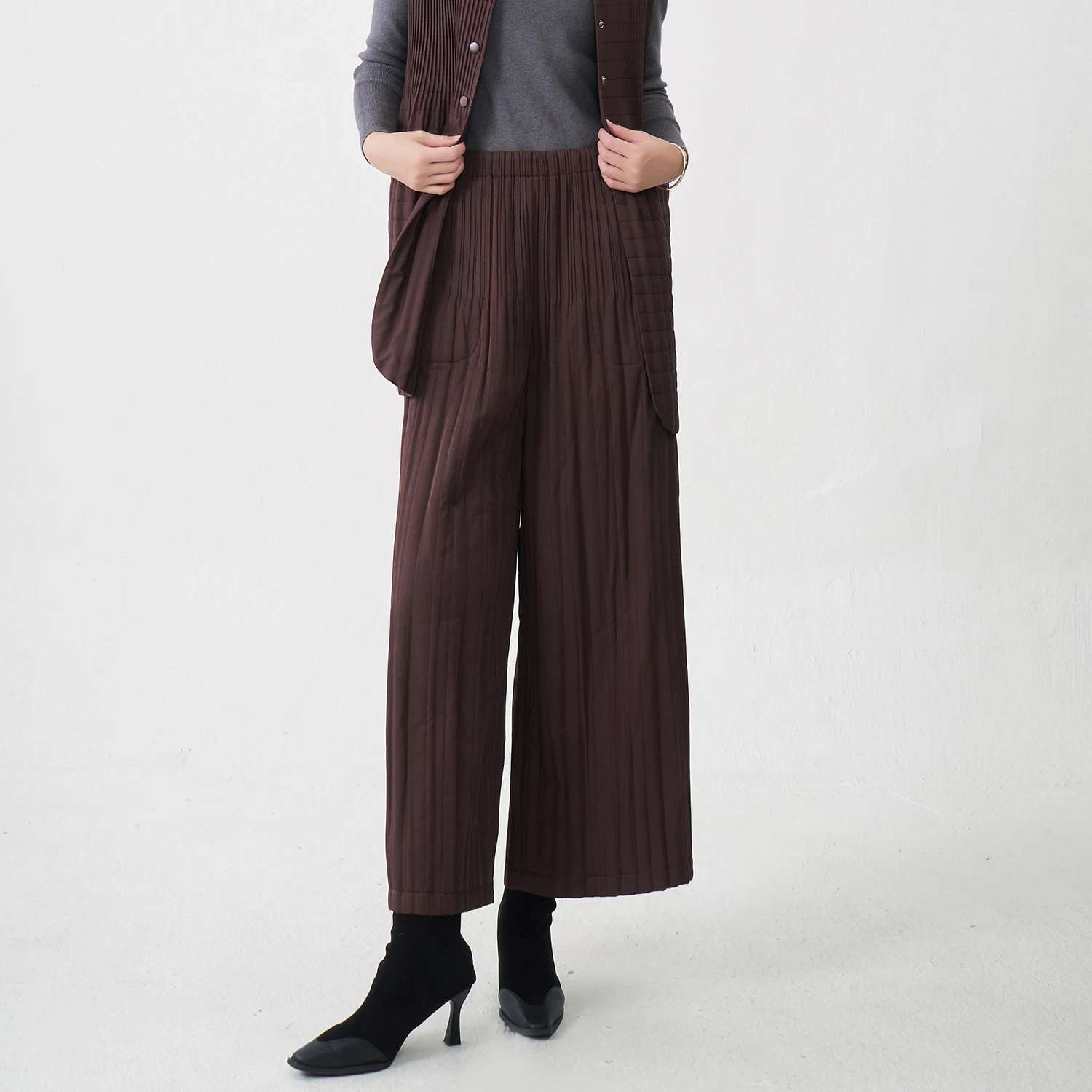 New Arrival 2025 Women's Fashion Pants Design Winter Cotton Pants High Quality Casual Wide Leg Pants