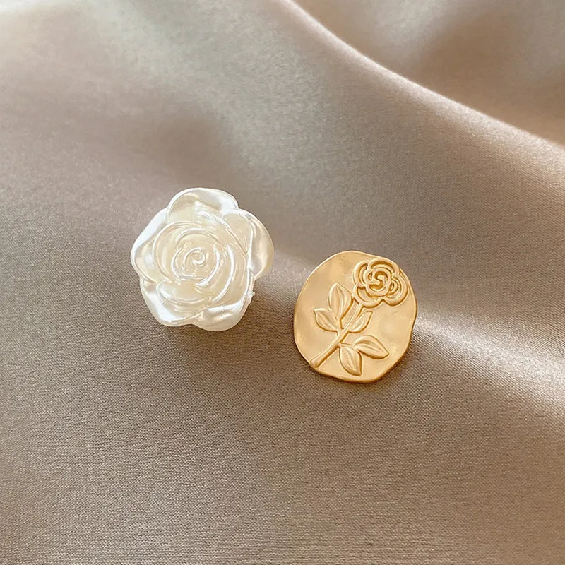 Korean Asymmetric Flower Earring Imitation Pearl Rose Stud Earrings Elegant Cheap Earring For Woman Wedding Fashion Jewelry Gift image 6