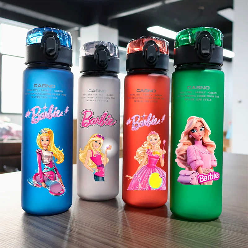 Barbie 560ML o dużej pojemności 4-kolorowy kubek na wodę dla dzieci przenośny plastikowy sport na świeżym powietrzu Aldult butelka na wodę Anime