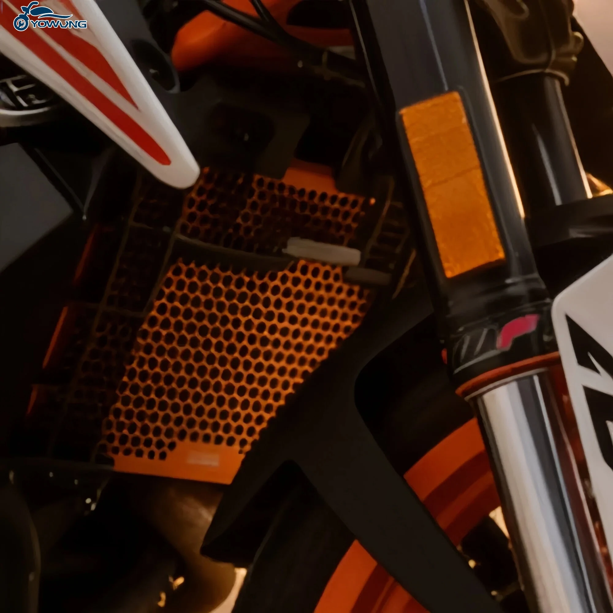 

Защита радиатора для Duke 125 Duke 200 250 390 Duke 2017 2018 2019 2020 2021 2022 2023 Защитная решетка радиатора мотоцикла