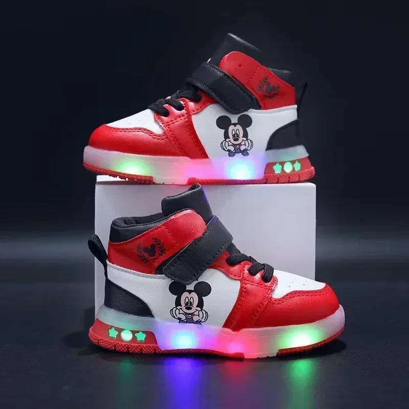 2025 Disney chaussures lumineuses LED pour enfants mode Mickey Mouse garçons baskets filles Cartton chaussures décontractées respirant enfants chaussures de Sport