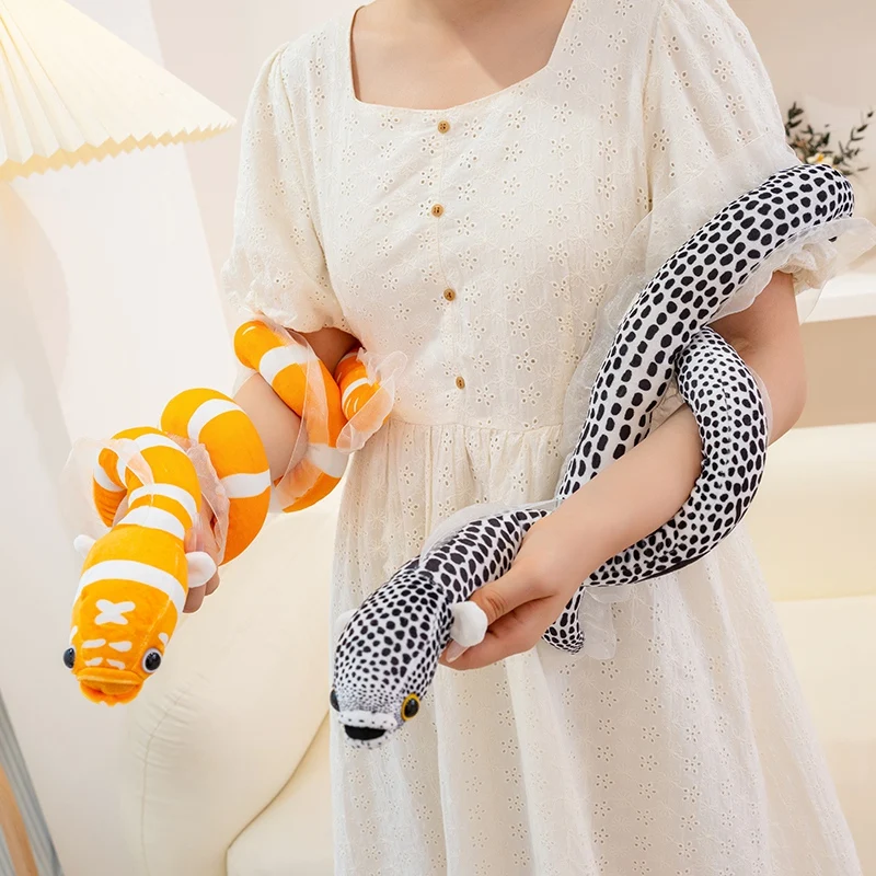Simulatie Snake Conger Eel Pluche Pop Zacht Streak Speelgoed Schattige Cartoon Dieren Kussen Verjaardag Kerstcadeaus voor jongens en meisjes