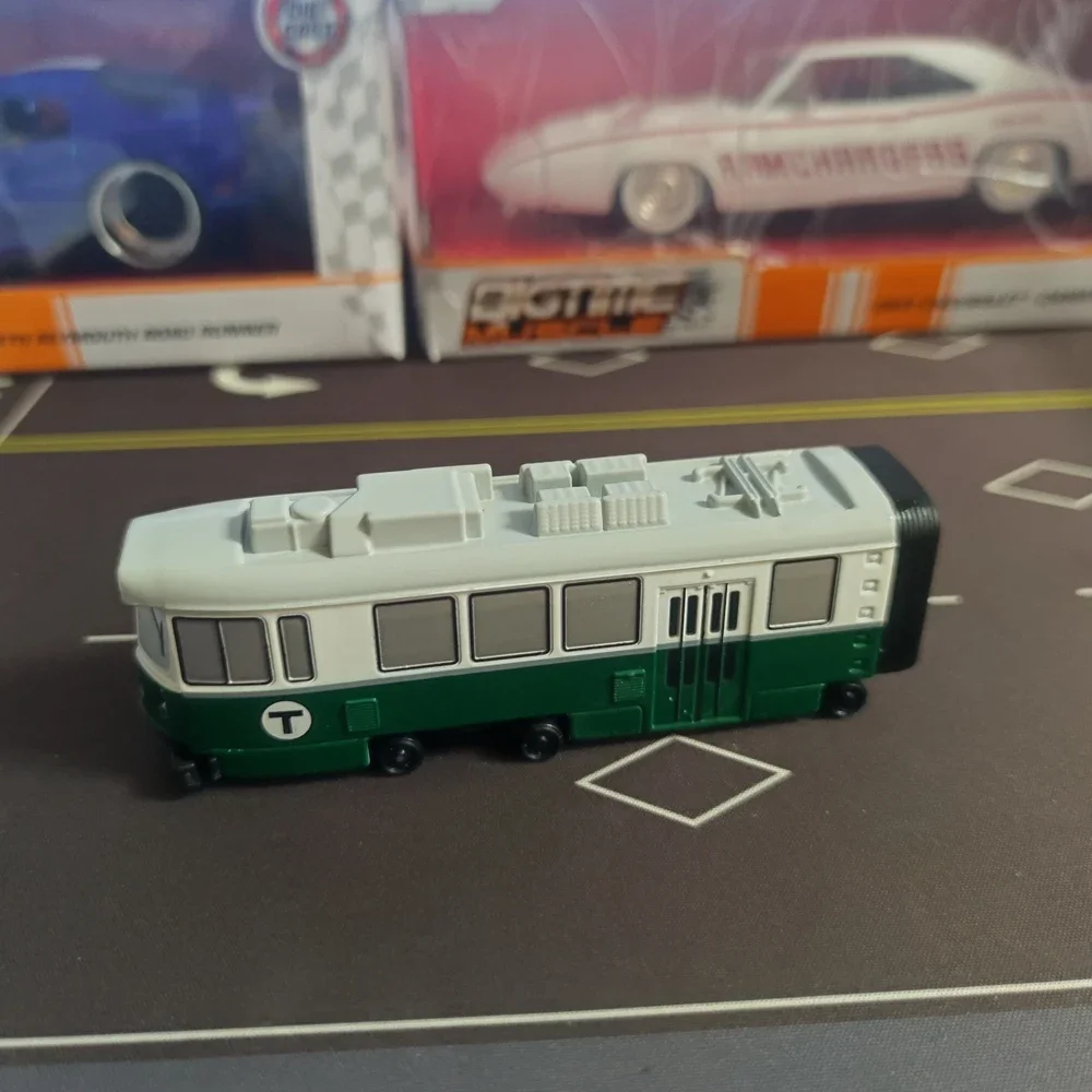 1/87 BOSTON MATA GREEN LINE TROLLEY Car Simulation model children\'s gift collectible ornaments