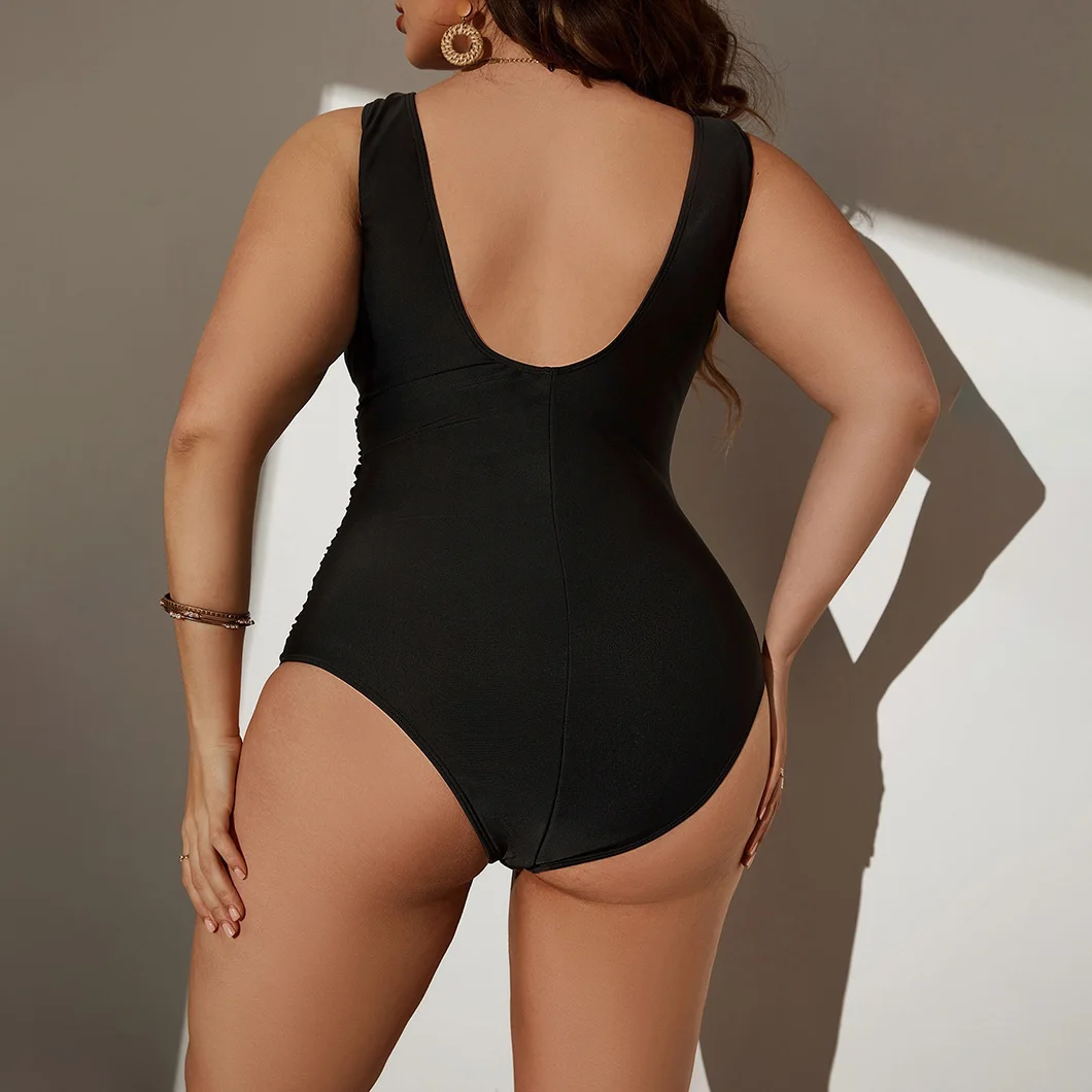 Fashionable and sexy solid-color one-piece swimsuits summer oversized bikini swimsuits beach resort swimsuits