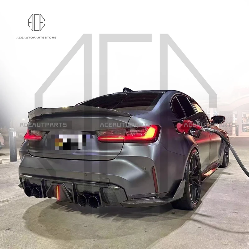 For BMW M3 G80 M4 G82 G83 Dry Carbon Fiber Car Rear Bumper Diffuser Rear Splitters With lights Spoiler Back lip Upgrade body kit