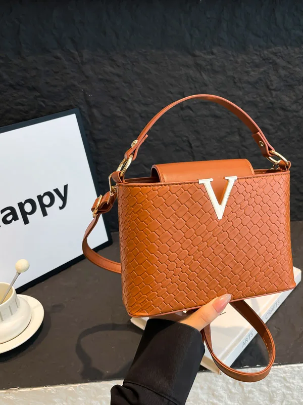 bolsa-fena-de-estilo-coreano-de-alta-estetica-para-o-dia-a-dia-ande-capacidade-transversal-e-de-ombro-Unico-para-escr