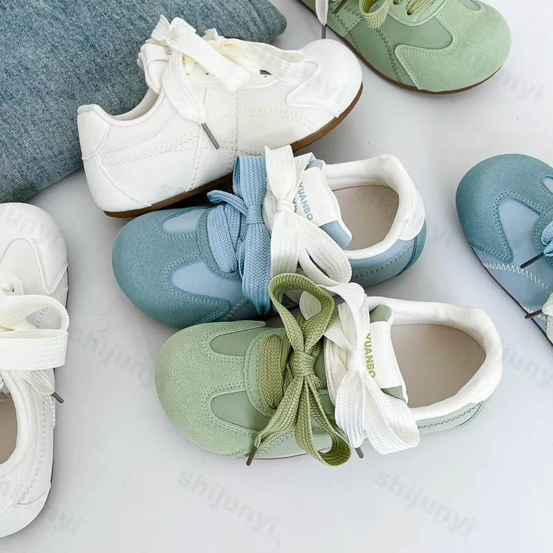 

Нишевый дизайн, модная повседневная женская обувь, весна 2024, удобная универсальная обувь на толстой подошве, массивные кроссовки с неглубоким носком