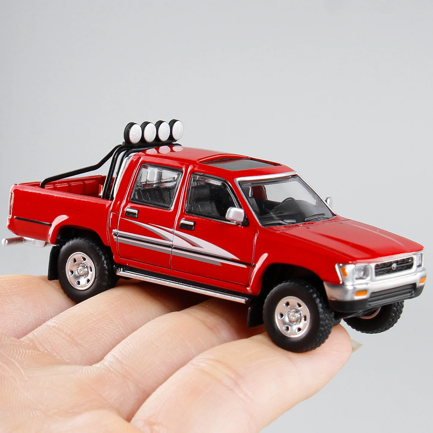 Masdi 1:64 HiLux Picku coche de aleación fundido a presión y vehículos de juguete modelo de coche modelo a escala en miniatura coche para niños