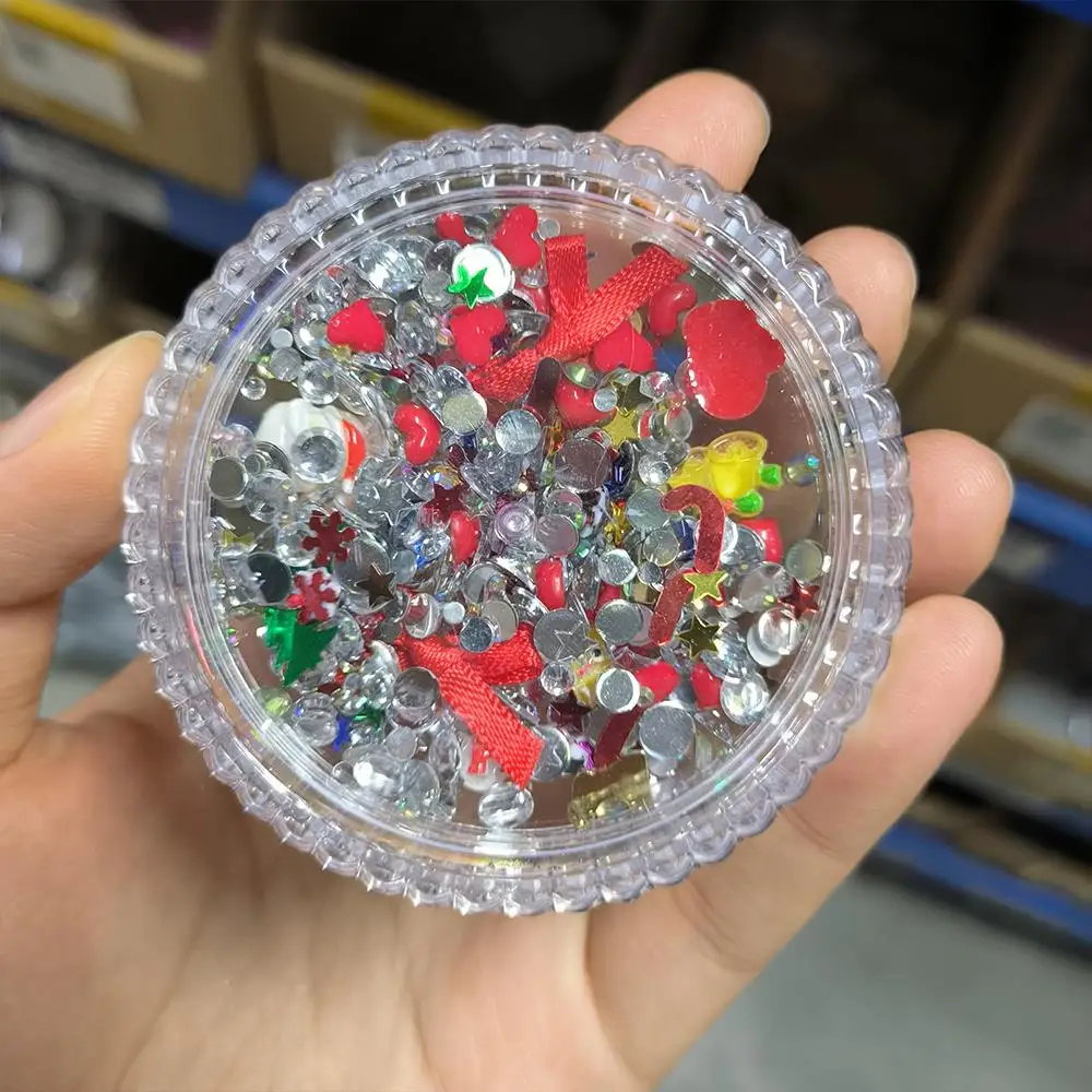 1 scatola 3D Casuale Natale Pendenti per unghie Nastro misto Fiocchi di neve Albero di Natale Fiocchi Strass Decorazioni per unghie Parti per unghie per feste fai da te