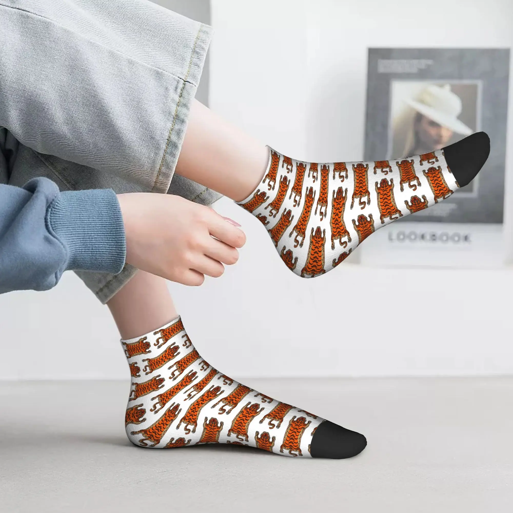 

All Seasons Tibetan Tiger Rug Socks Harajuku Super Soft Crew Socks Funny Stockings for Men Women Christmas Gifts