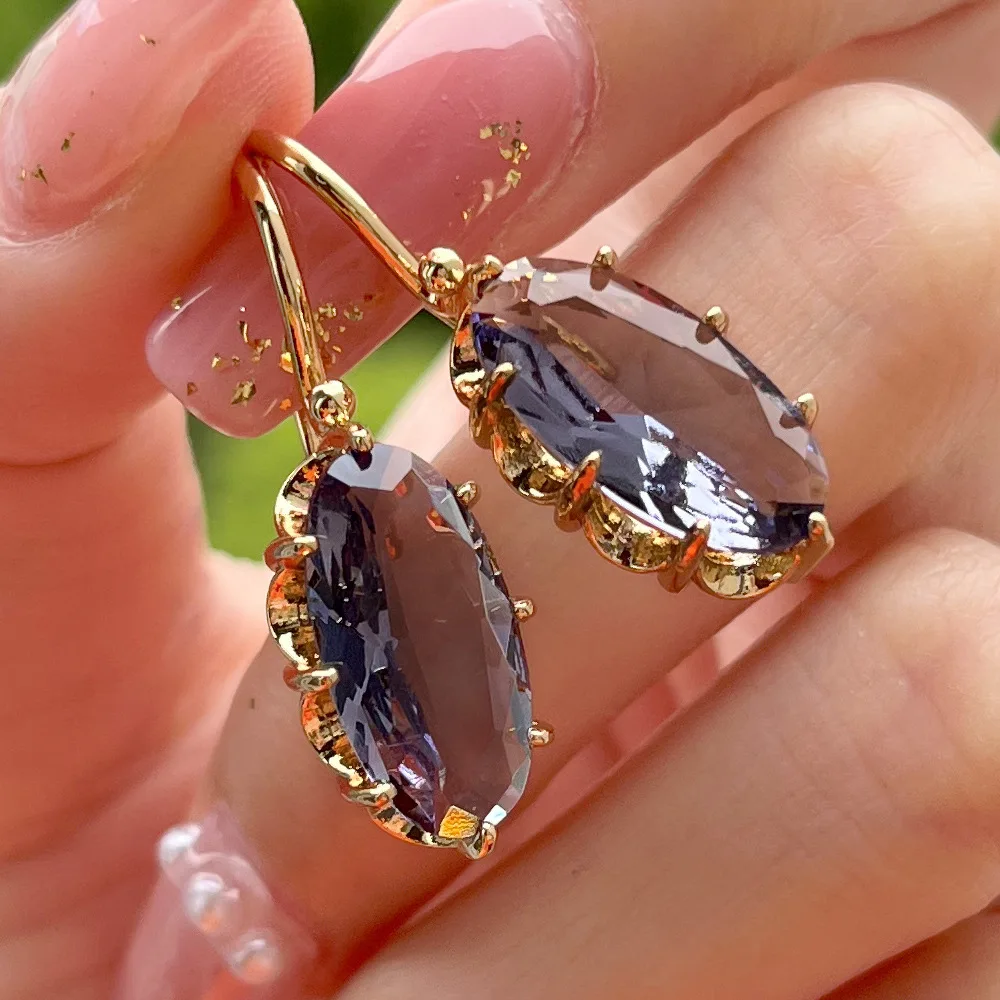 Simple Stylish Inlaid Zircon Eight-Claw Earrings Trendy Light Luxury Palace Style Festival Wedding Party Women's Earrings
