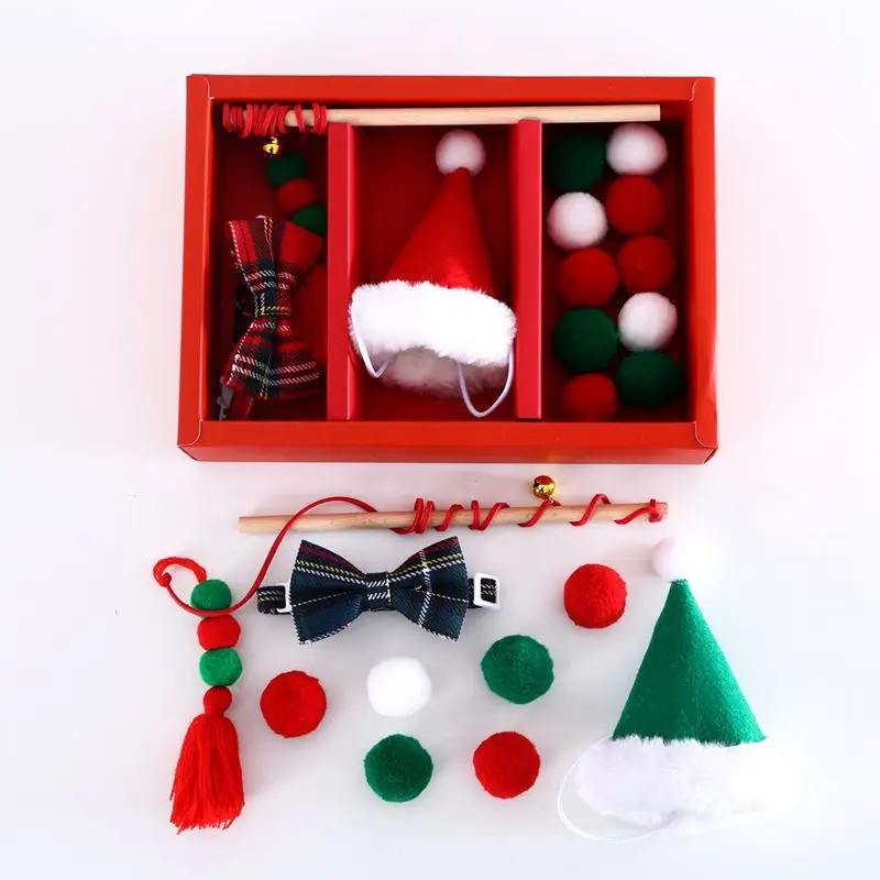 Cat Toy Christmas Gift Box Pet Toy Cute Plush Dog Cat Pet Toys Chew Animal Cartoon Plush Toy for Pet Puppy Toys Christmas Toys