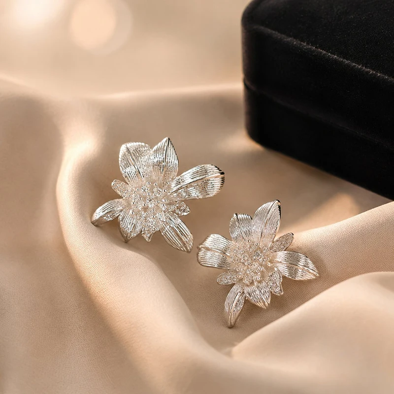 GANPUP Elegante Zirkonia-Perlen-Blütenblätter-Ohrstecker für Damen, Modischer Schmuck, Geschenk für Party und Hochzeit – Detail 7