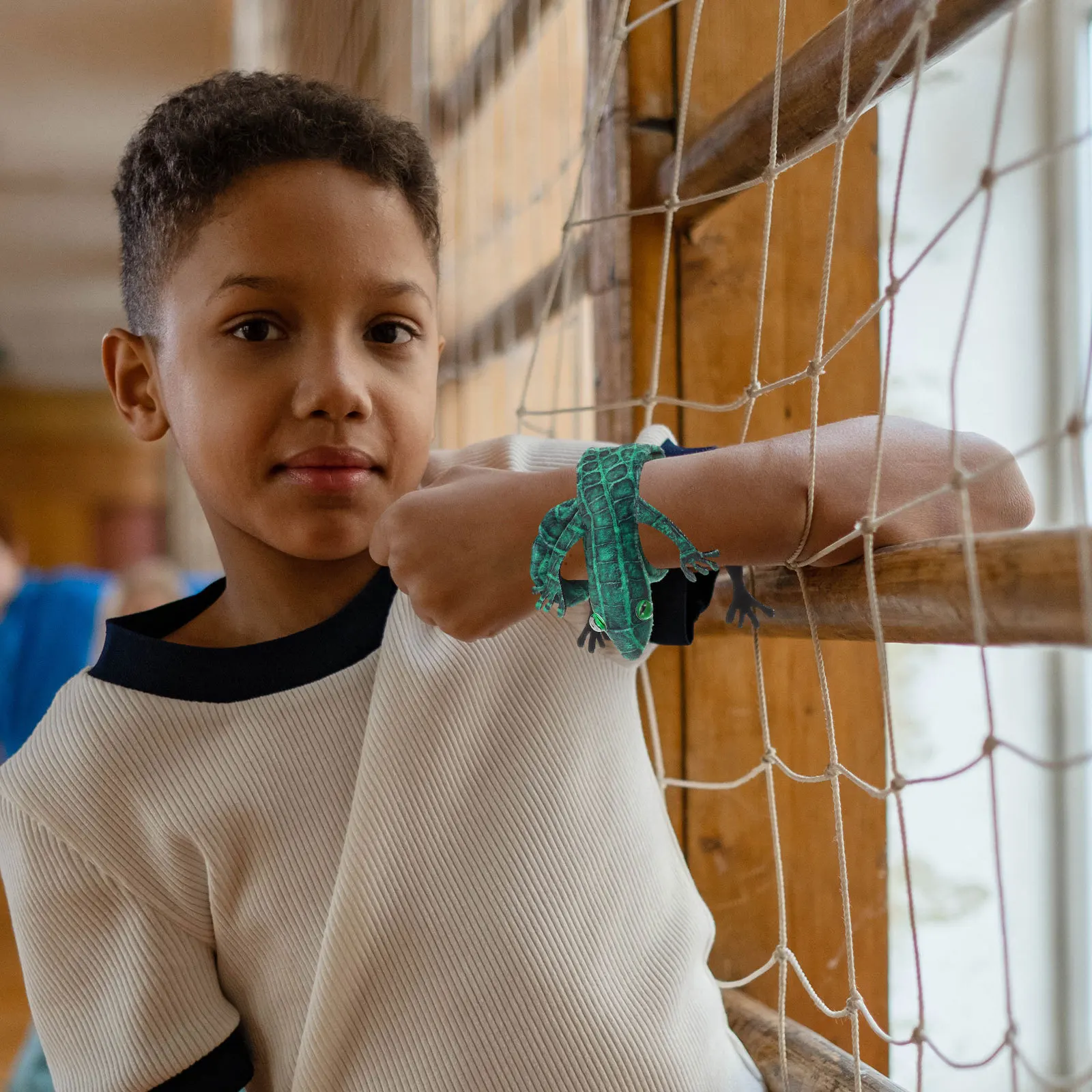 

4Pcs Lizard Slap Bracelets Reptile Party Favors Steel Polyester Durable Snap Bands Kids Animal Theme Slap Bracelets