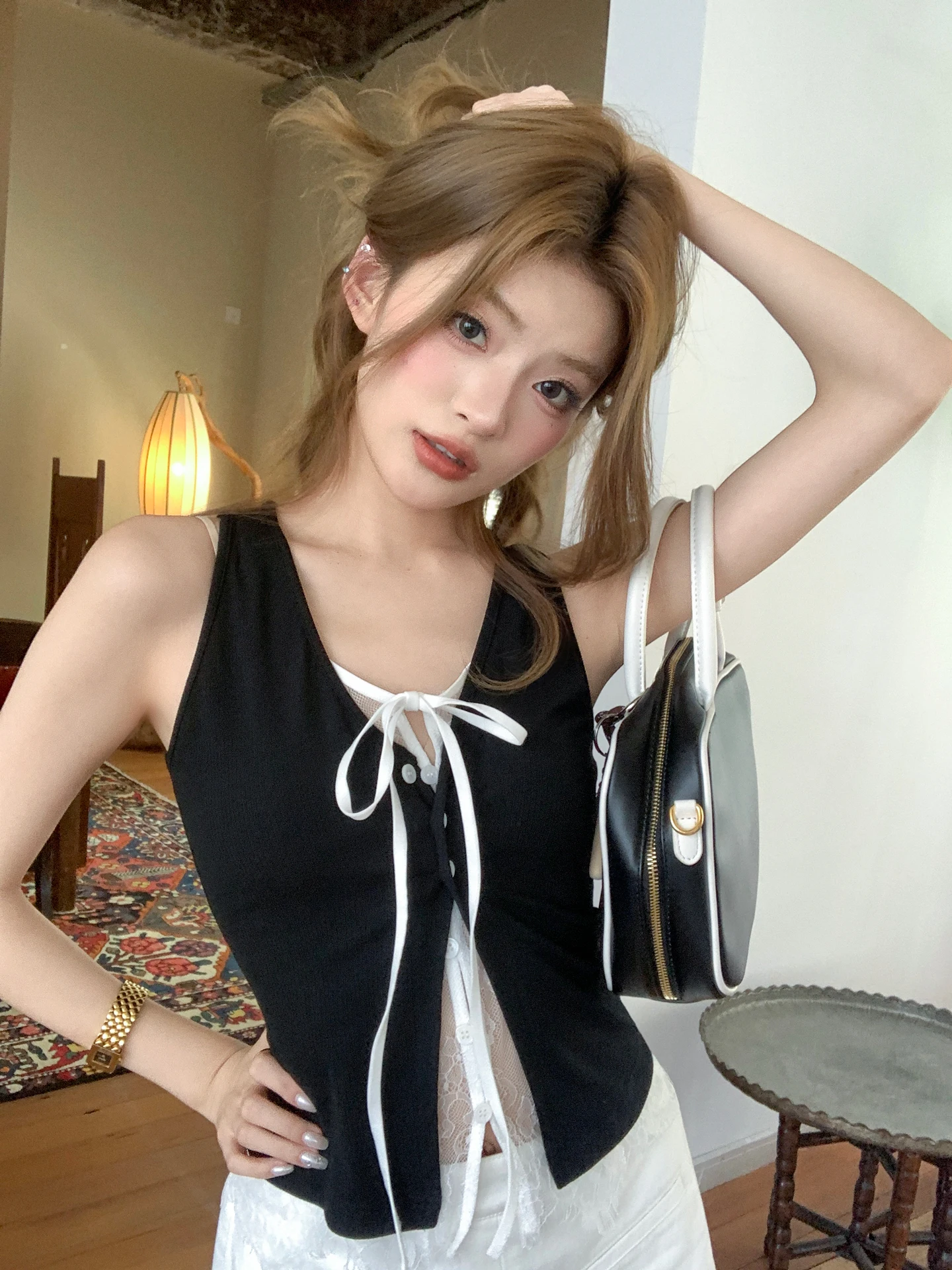 

Earth Store Lace Splice Slim Fit Svel Top Women's Summer Design Cardigan Vest Outerwear Body ape Enhancing Two-Piece