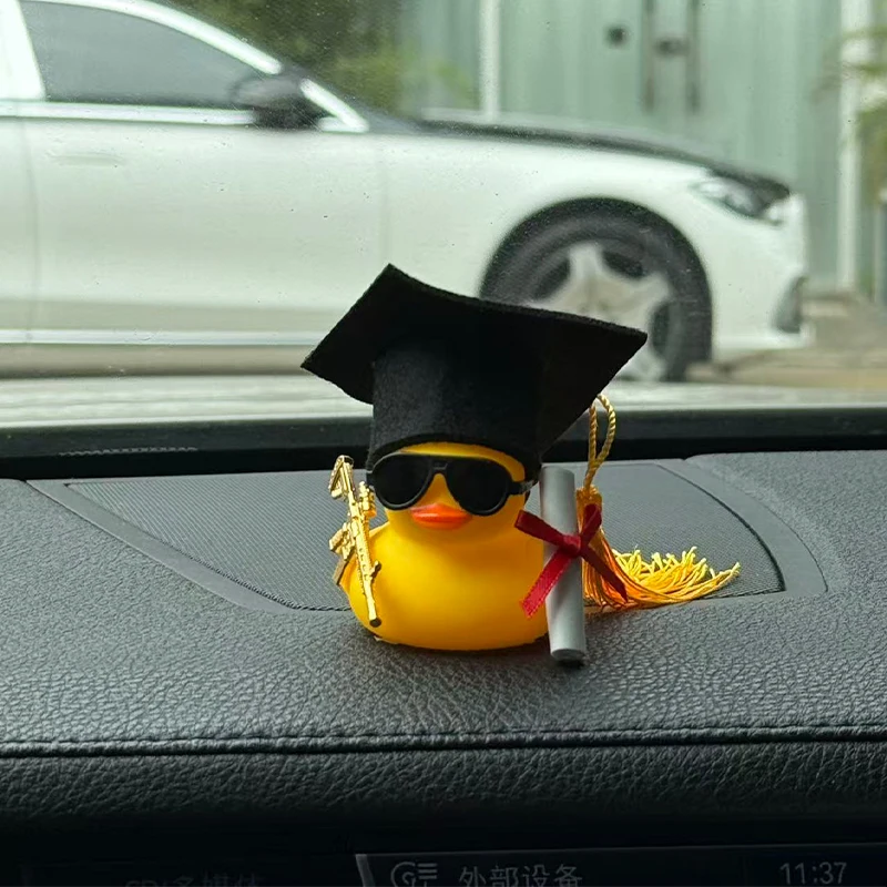 1 Set Graduation Car Rubber Duck, Yellow Duck Decoration Dashboard with Sun Hat for Car Dashboard Decorations