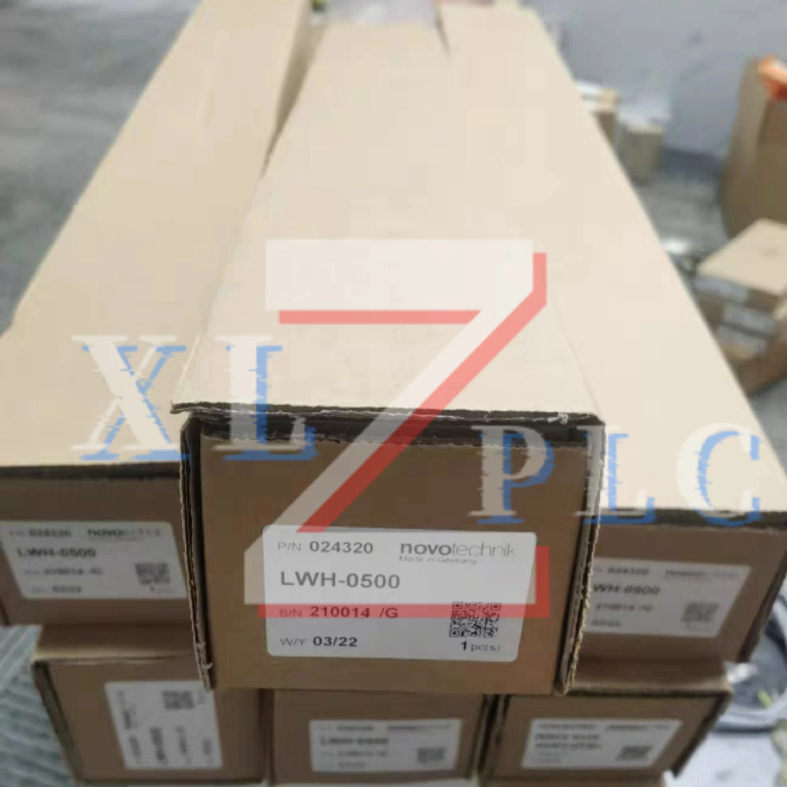 

new in stock Displacement sensor LWH-0450 LWH-0500