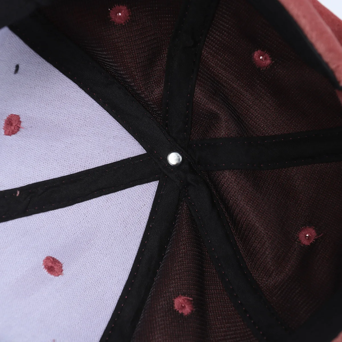 قبعة بيسبول ذات حافة مسطحة قابلة للتعديل للرجال والنساء بلون سادة وخفيفة الوزن وناعمة الملمس للارتداء الرياضي غير الرسمي