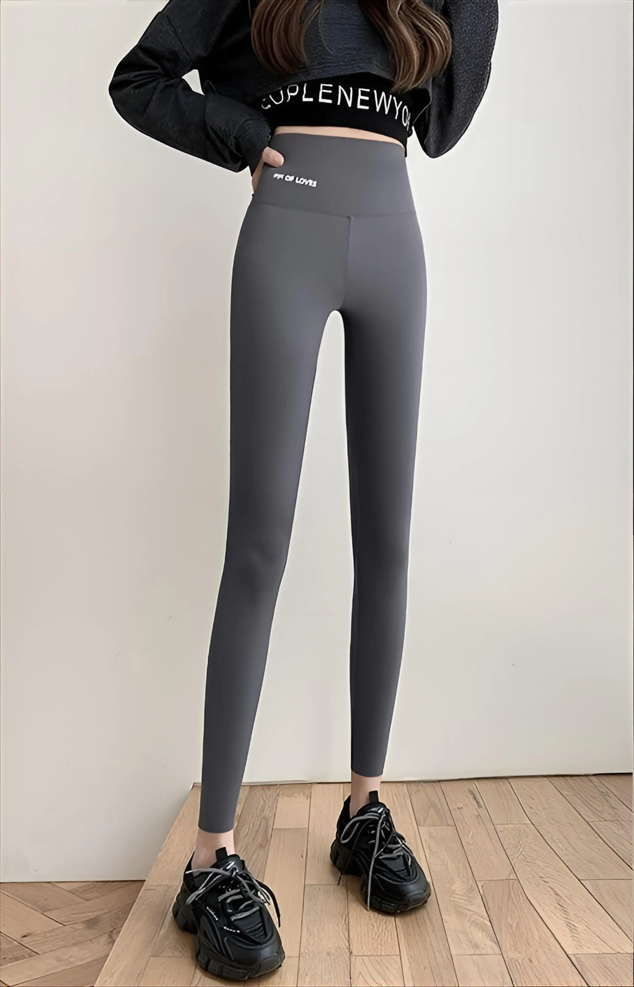 กางเกงโยคะทรงขากว้างสำหรับผู้หญิง ผ้าเนื้อแมท ลายวีคัทสวยงาม ลายวินเทจเรโทร สีสะท้อนแสง ผ้าฝ้าย ความยาวระดับเข่า แบบมีรูระบายอากาศ