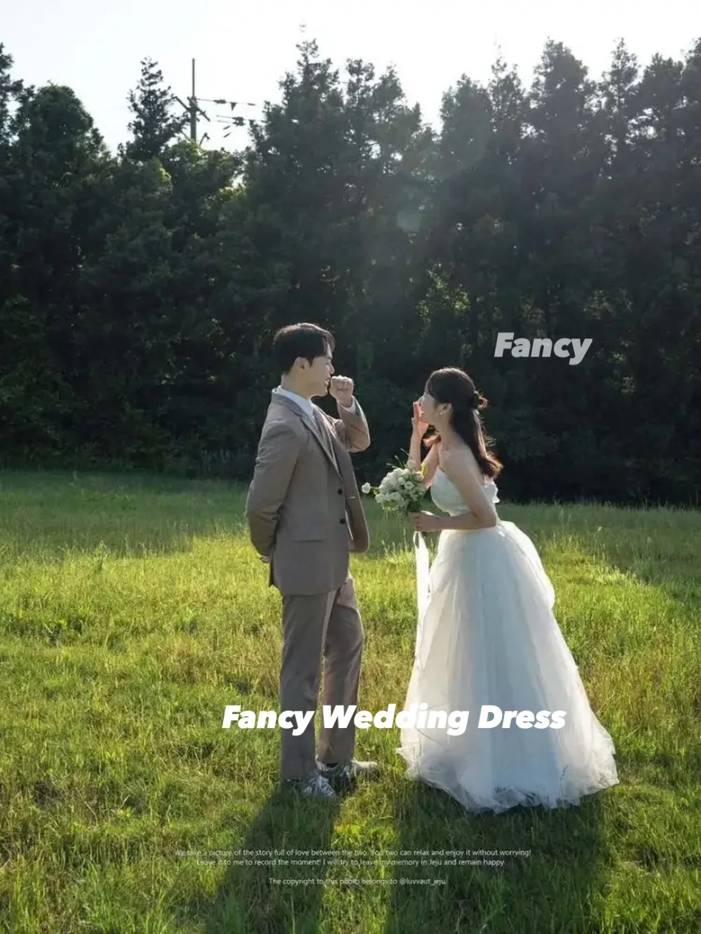 ชุดแต่งงานทรงเอไลน์แบบเรียบง่ายแฟนซีผ้าทูลนุ่มเกาหลีถ่ายภาพชุดเจ้าสาวคอร์เซ็ทด้านหลังแขนกุด 웨딩드레ส กำหนดเอง