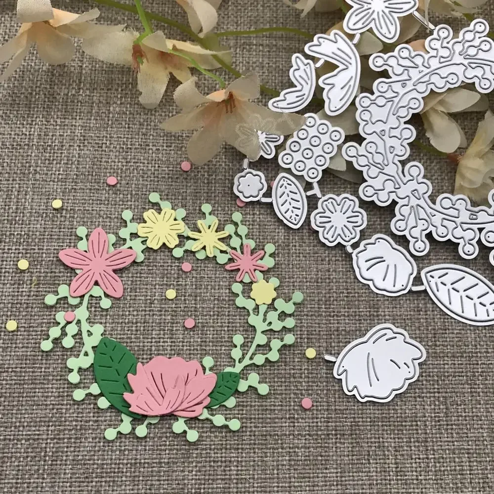 

Металлические вырубные формы-трафареты для декоративной вырезки и тиснения: Кольцо из листьев ягод и цветов, для рукоделия и DIY-декора