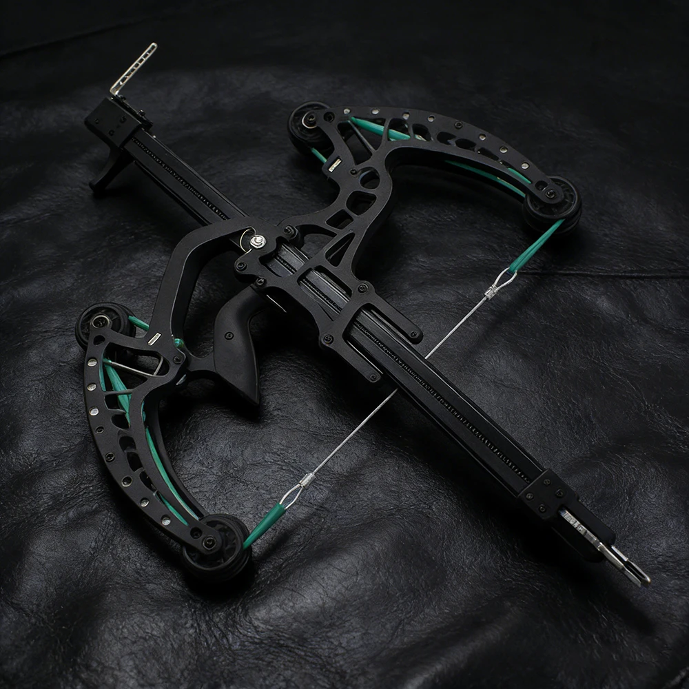 

High Quality Metal Powerful Steel Ball Slingshot Hunting Catapult Target Shooting Slingshot Set Outdoor Slingshot Bow