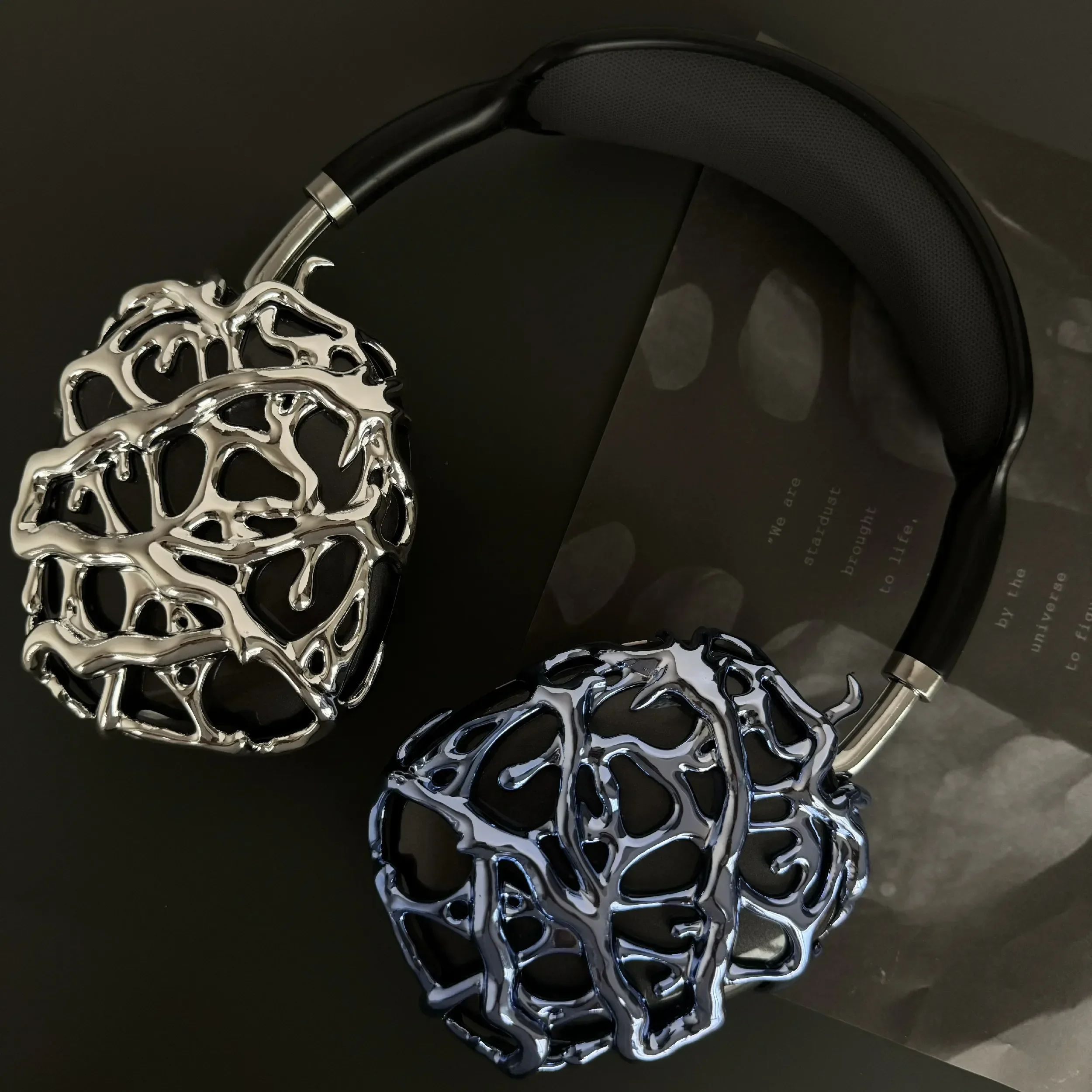 Airpods Max ケースメタル液体トーンヘッドフォンケース AirpodsMax 用